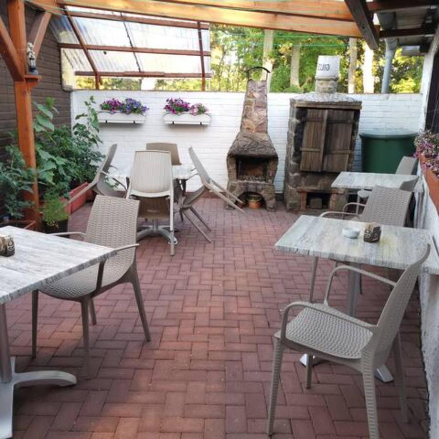 Schoene Geraeumige Ferienwohnung Am Park 塞巴特黑灵斯多夫 外观 照片